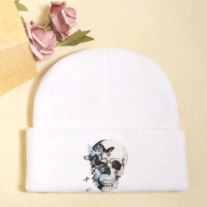 White skull beanie hat New